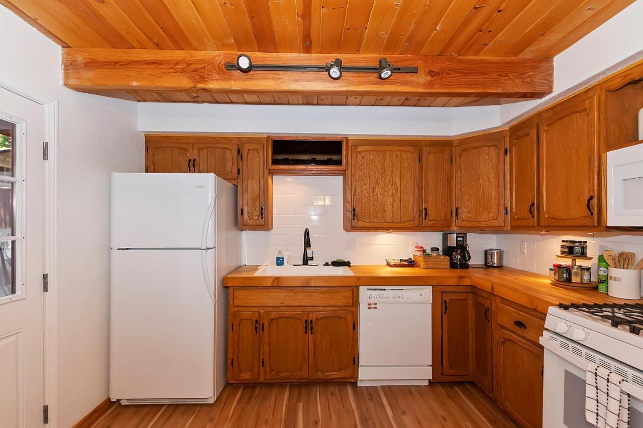 Summit Happy Cabin With Hot Tub! High Speed Ev Hookup, Close To Slopes Биг Бэар Лейк Экстерьер фото